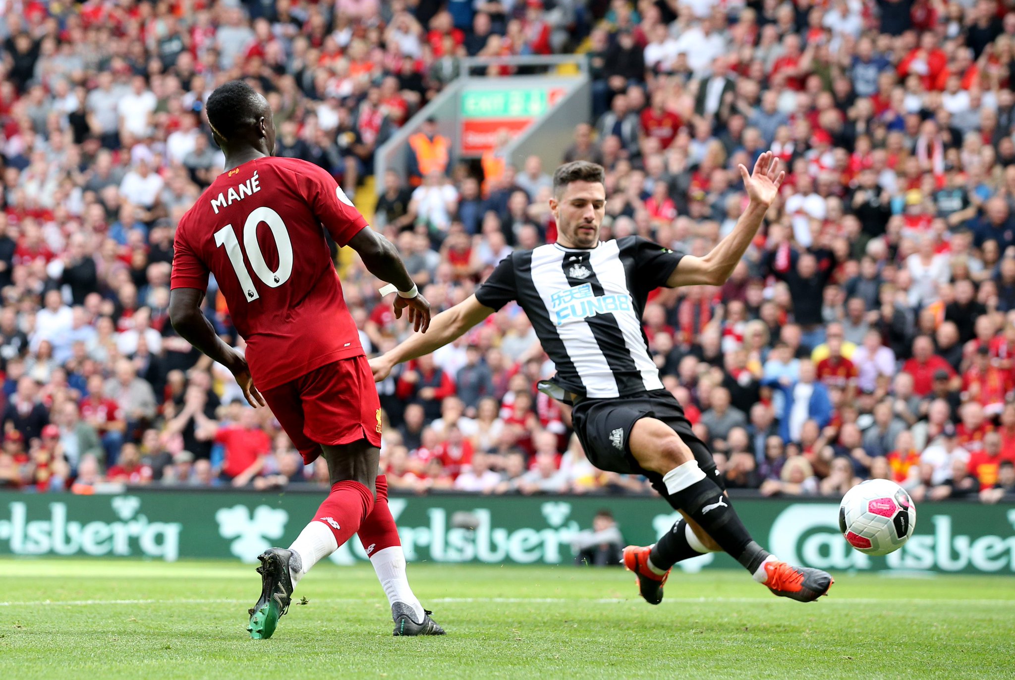 由于伤病或 由于伤病或